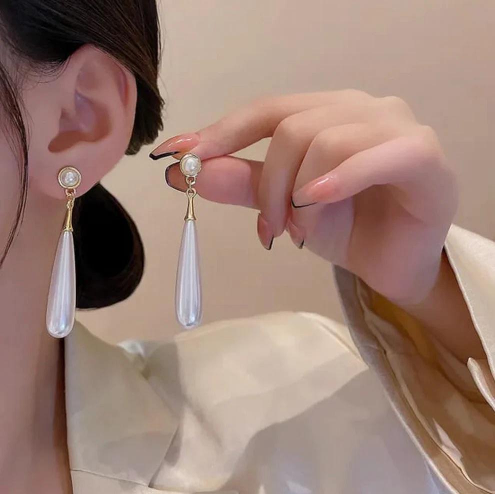 Classic Teardrop Pearl Earrings