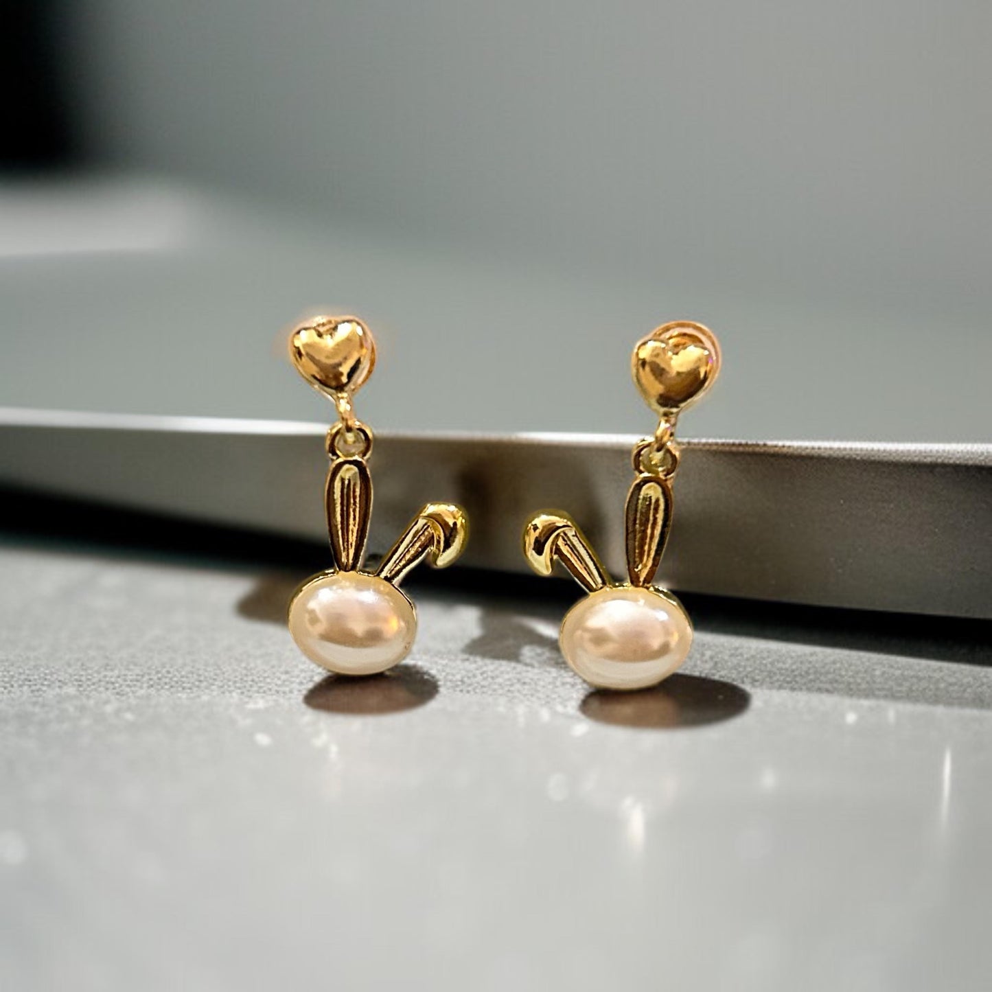 Bunny Pearl Love Earrings