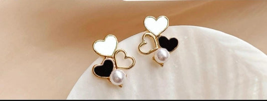 Black & White Triple Heart Pearl Earrings