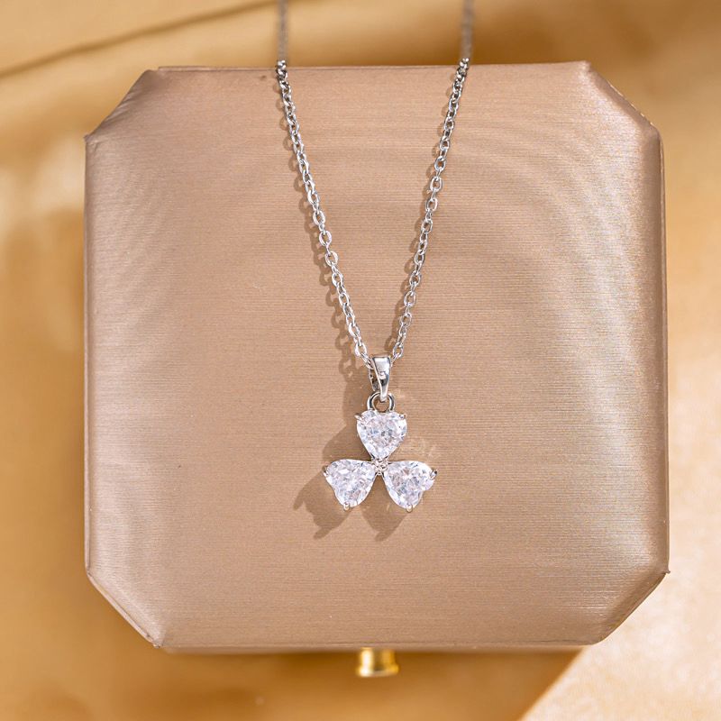 Clover Sparkle Pendant Necklace