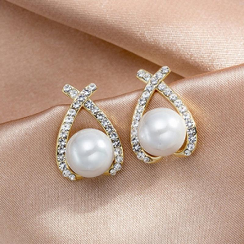 Pearl Elegance Crystal Earrings